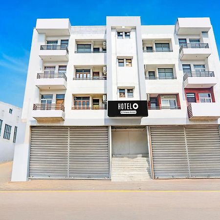 Super Hotel O Jankipuram Near Sahara State Formerly Basera Homes Hasanganj Exteriör bild